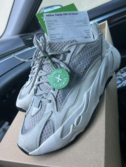 Etiquette yeezy on sale 700