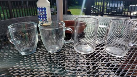 4 glass drinking glasses ,coffee mugs