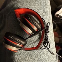 Bywulanda Headphones Red Type C Universal Compatibility Excellent!!!