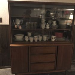 Lane Vintage China Cabinet 