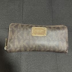 Micheal Kors Wallet