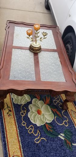 BEAUTIFUL VINTAGE SOLID WOOD GLASS EAGKE CLAW KEGS
