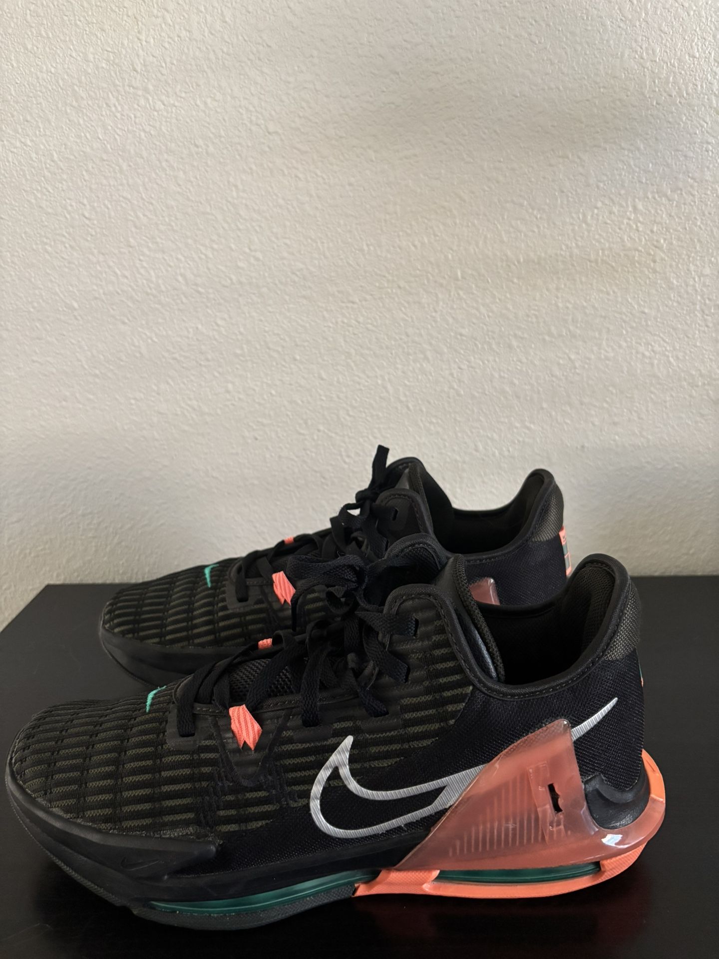 LeBron Witness 6 Black Sequoia Crimson