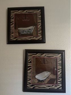 Bathroom wall decor