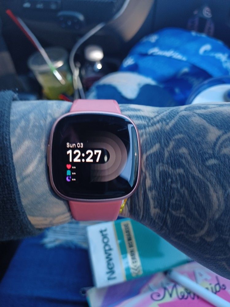 Fitbit Versa 4