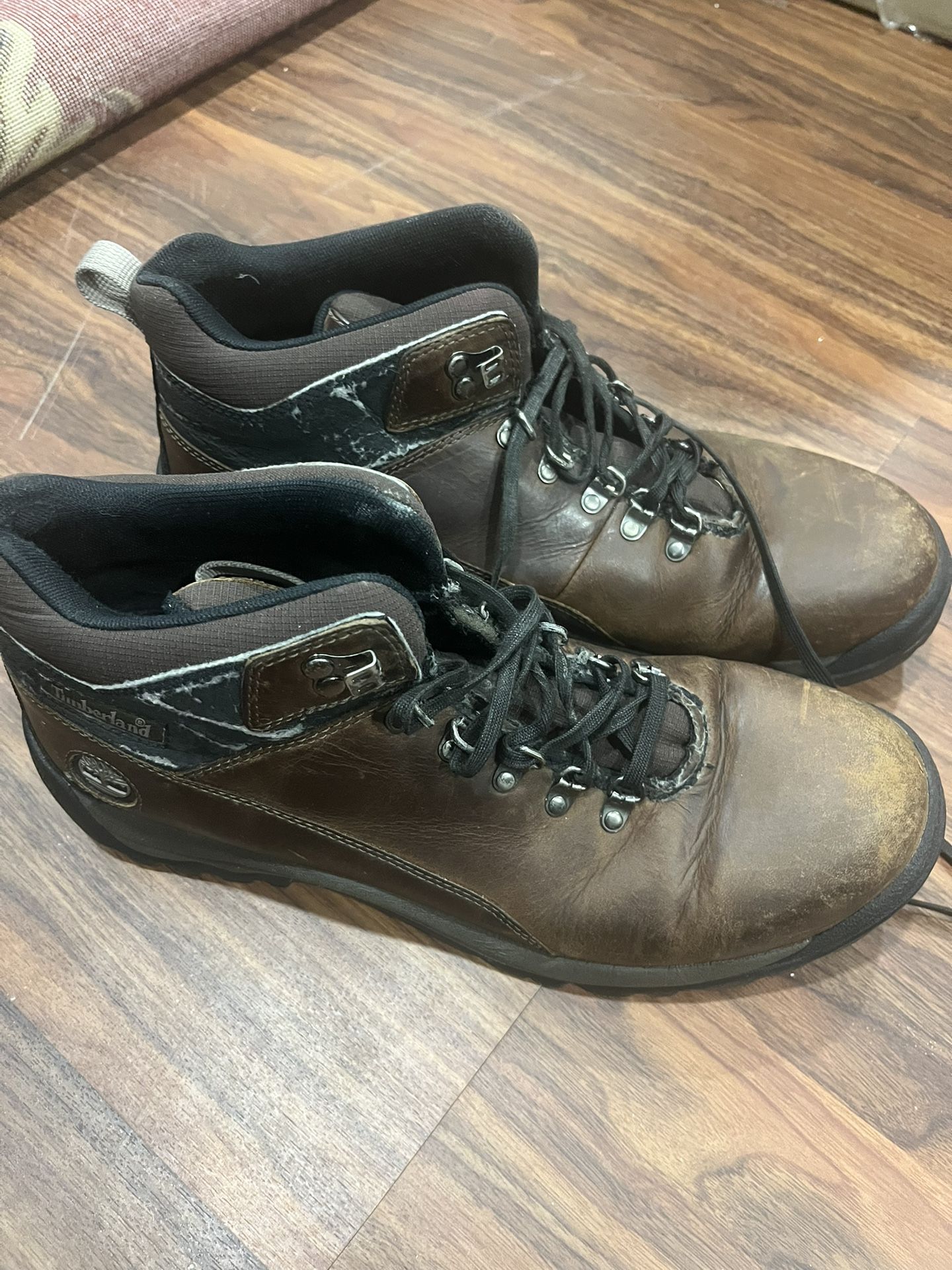 Men’s Timberlands 12 M