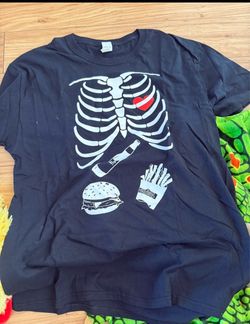 Mens Large t shirt goes with pregnancy announcement skeleton listed
