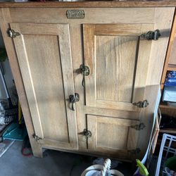 1920s Antique Icebox Refrigerator Ice Box