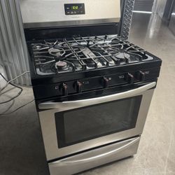 Frigidaire Gas Stove 
