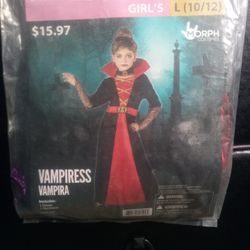 Costume