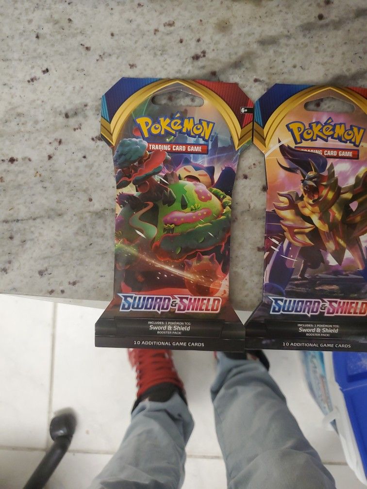10 Packs Of Pokemon Sword And Sheild 