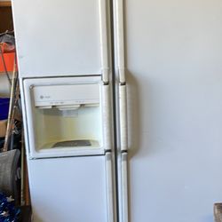 2 Door Freezer / Refrigerator 