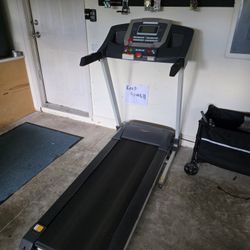 Sunny Health Foldable Treadmill With Auto Incline 20" With Bluetooth