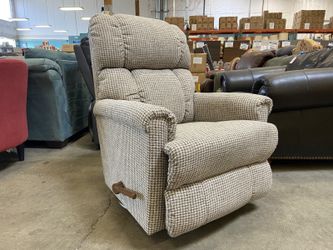 LA-Z-BOY Vintage Pinnacle Manual Rocking Recliner in Brown and Beige Houndstooth Patterned Upholstered