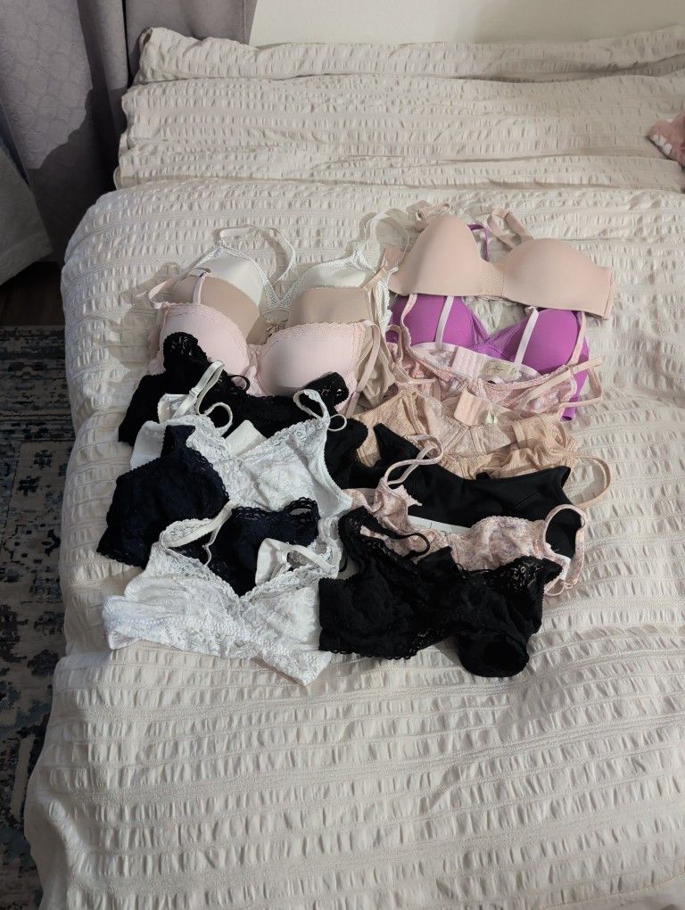 15  Bras  Top Lace And Solid All Brand New No Tags