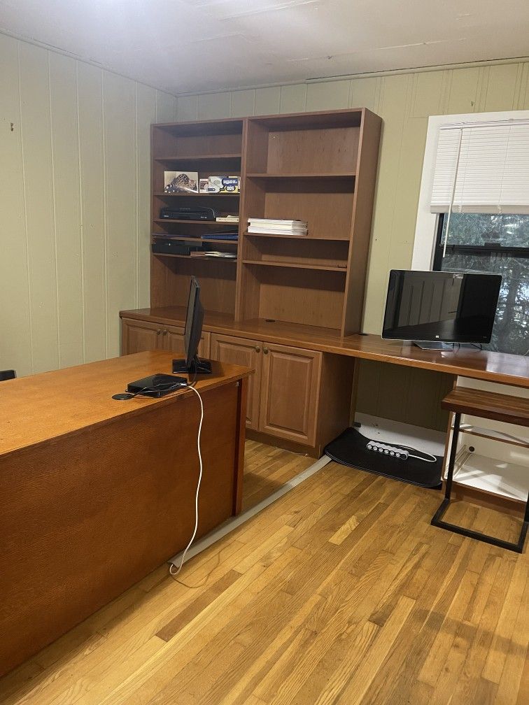 Solid Wood Office Furniture