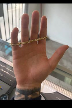 Gold rope bracelet