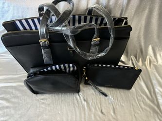PURSE 👜 SET SIZE LARGE NEW $45 