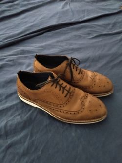 Dress shoes