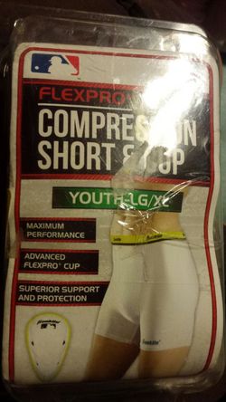Flex pro compression short & cup