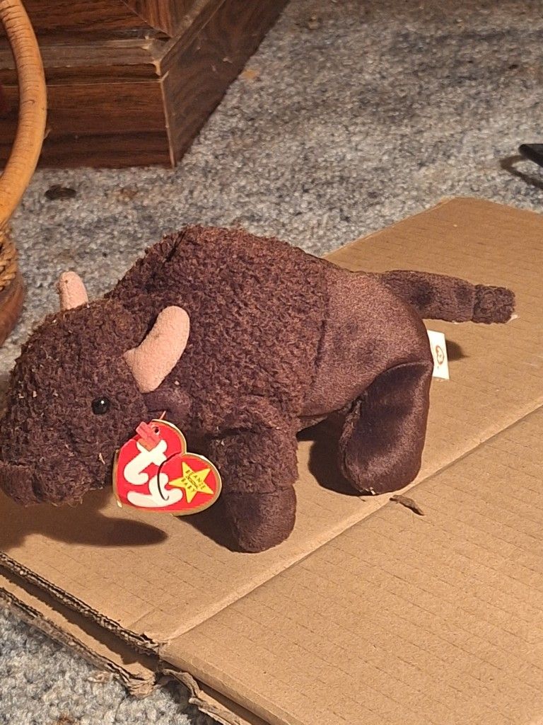 TY BEANIE BABIE " BUFFALO"