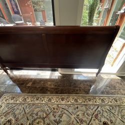 King Sleigh Bed
