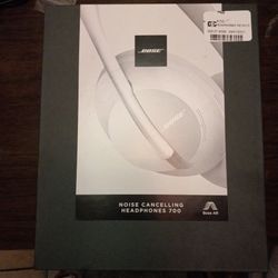 BOSE HEADPHONES  700 SILVER 
