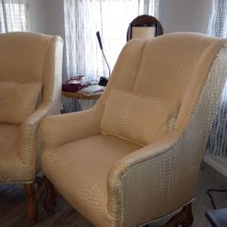 Accent Chairs