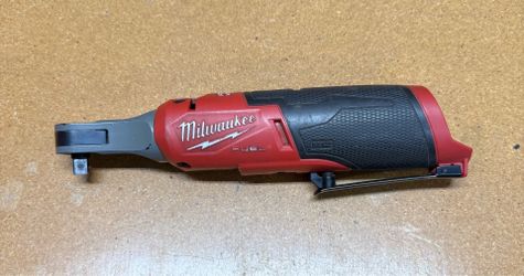 Milwaukee 3/8 ratchet