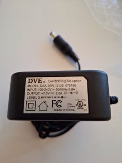 DVE DSA-30W-12 Switching Power Adapter 7.5V 2.5A