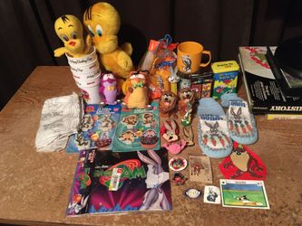 Looney tunes lot Tweety Bird plush pens space jam monstars bugs Bunny pez dispenser candle