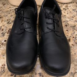 New -Men’s Dress Shoes Size 8.5  