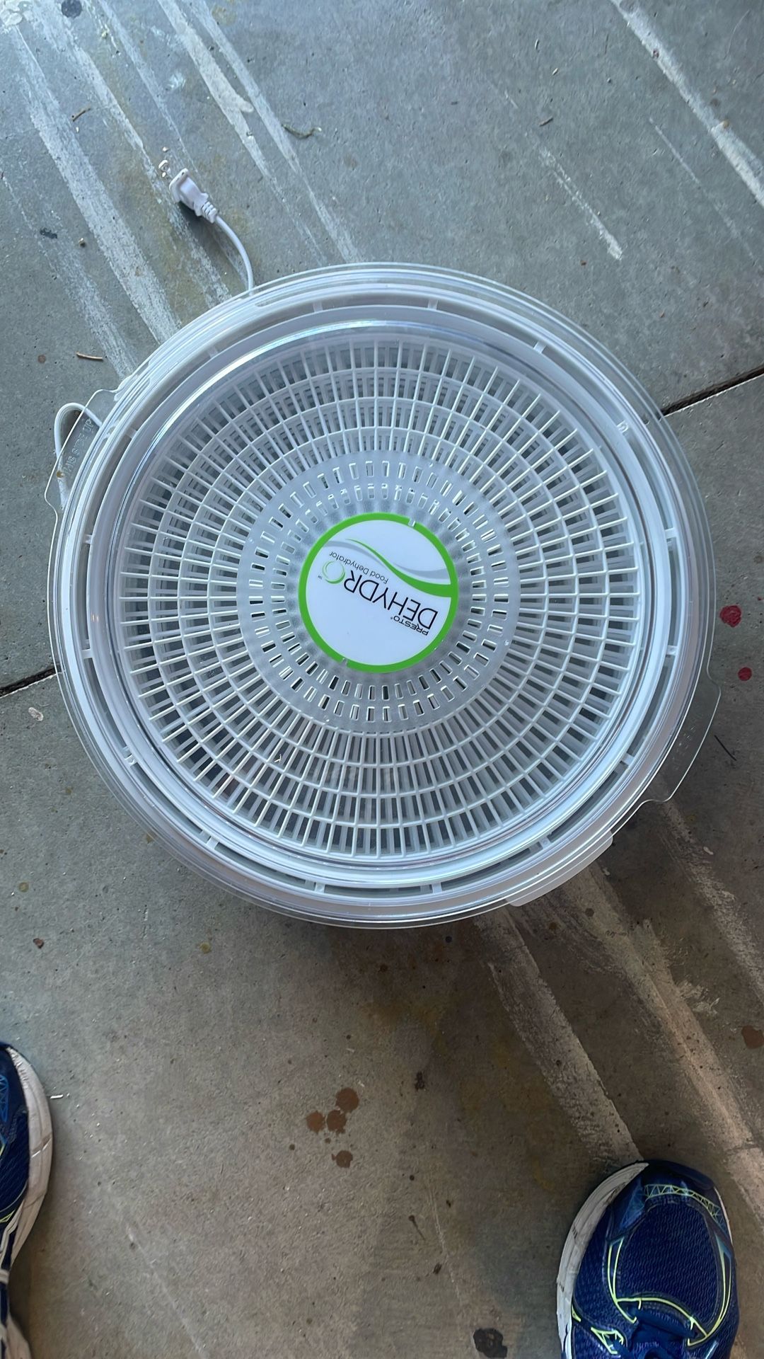 Dehydrator