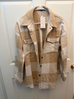 Women’s plaid shacket size large