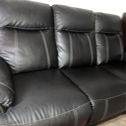Black Leather Sofas 