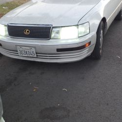 1993 Lexus LS 400