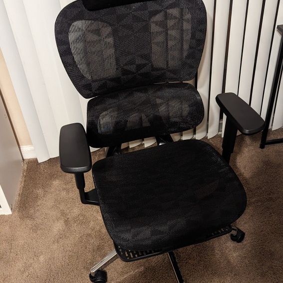 Ergonomic Office Chair - Brand New Assembled