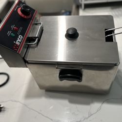 NEW - OPEN BOX - Winco EFS-16 Deep Fryer