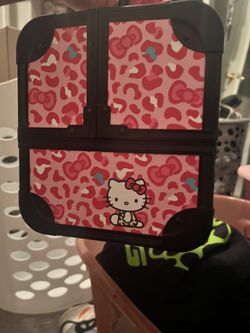 hello Kitty Makeup Box