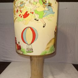 Vintage Walt Disney Winnie The Pooh Lamp & Shade