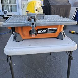RIDGID R4020 - 7 Inch Wet Tile Saw