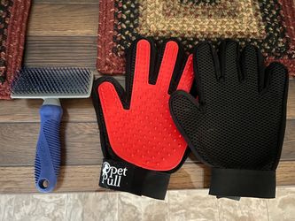 Top Paw Soft Bristle Brush and Pet Pull Gloves
