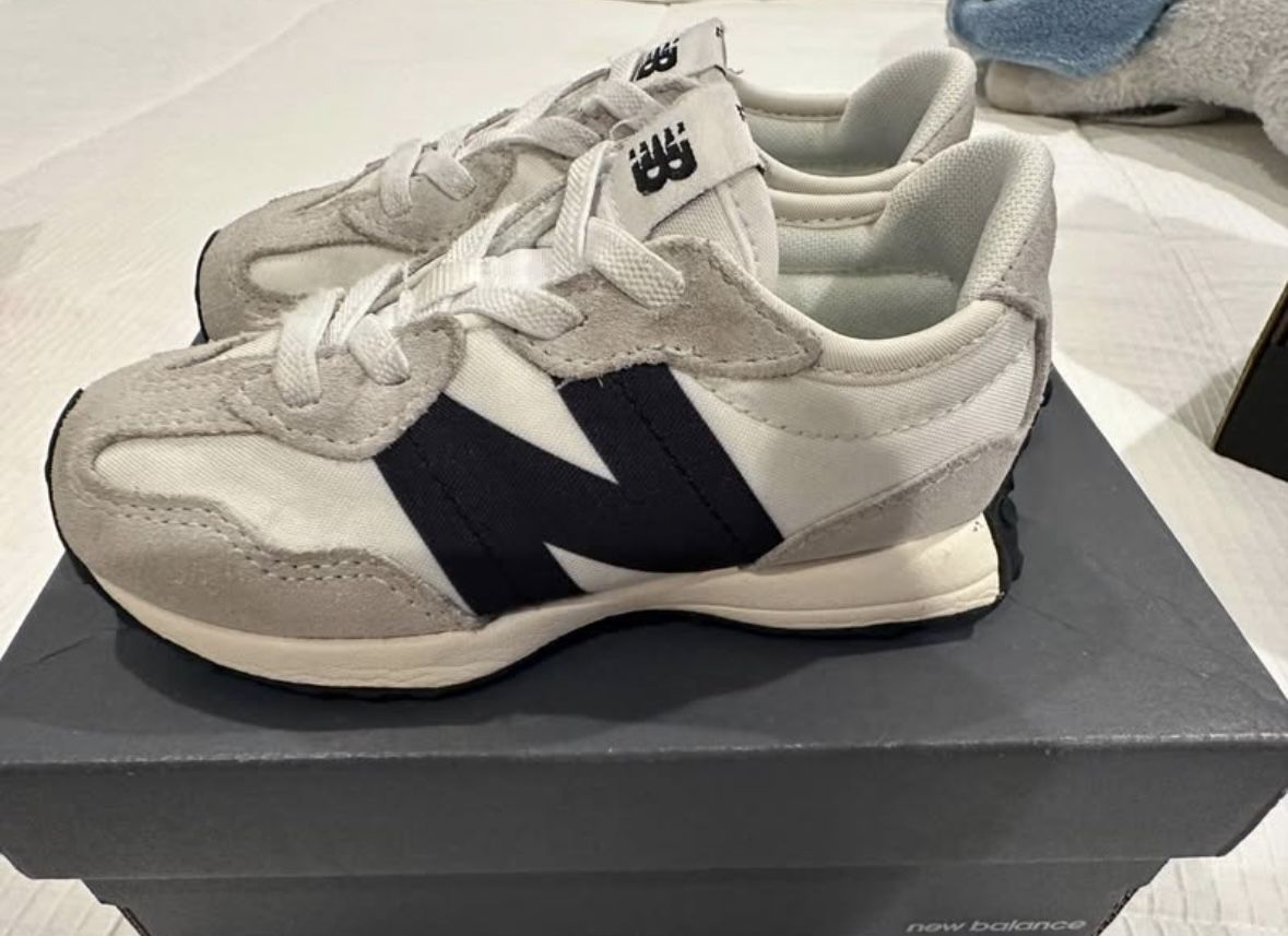 New Balance 327 NEW-B Hook & Loop Toddler Size 9