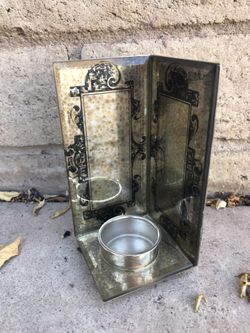 Glass tea light candle holder