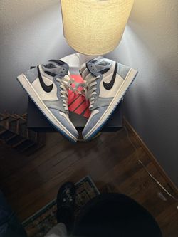 Jordan 1 University Blue 