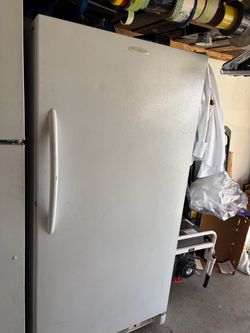 Freezer  Frigidaire  commencial