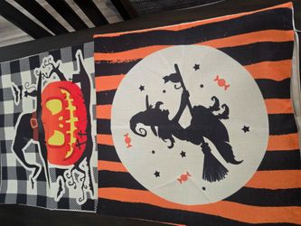 Halloween pillow cases 17× 17
