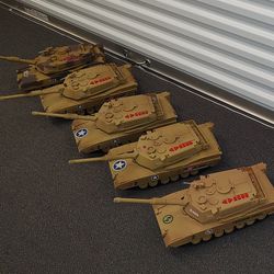 Large Toy Military Tanks (5)