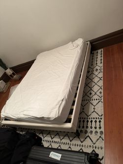 Full Size Bed Asking 45$