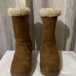 Cat & Jack , boots for girl Size 1